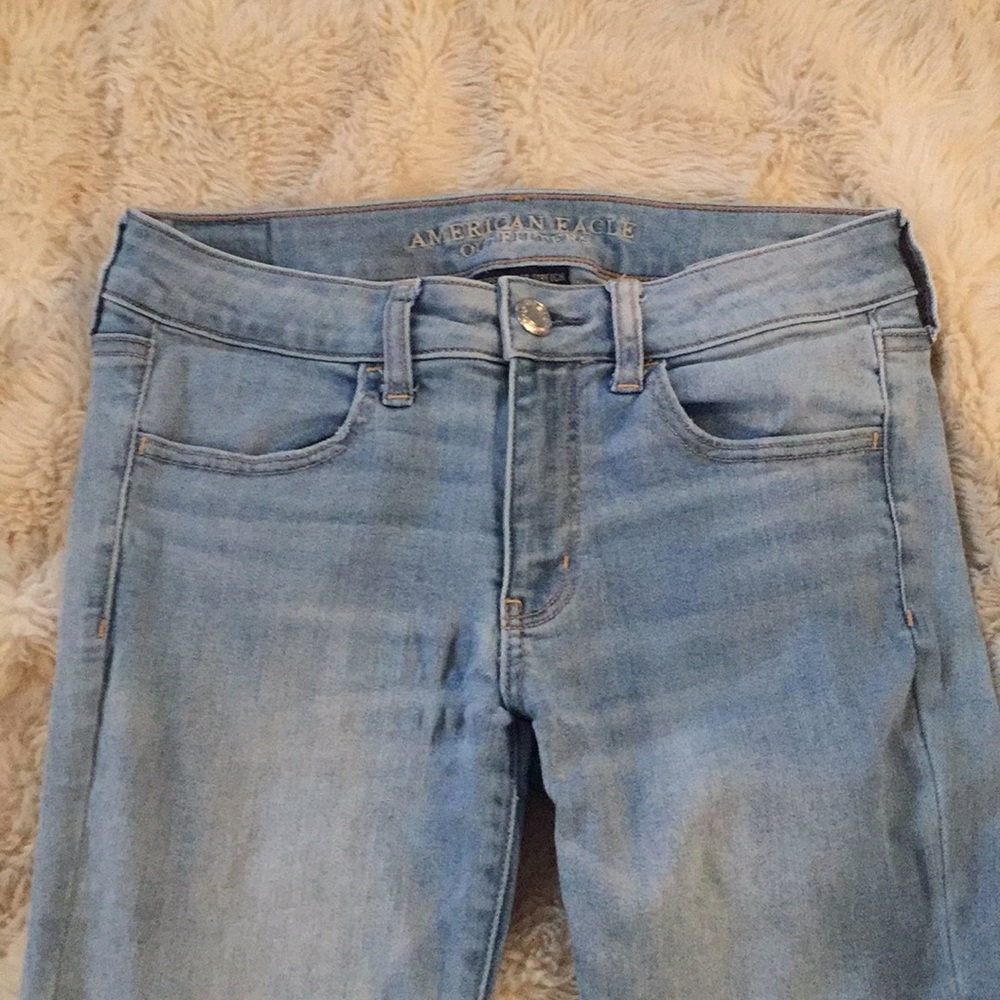AEO Light Wash Jeggings
